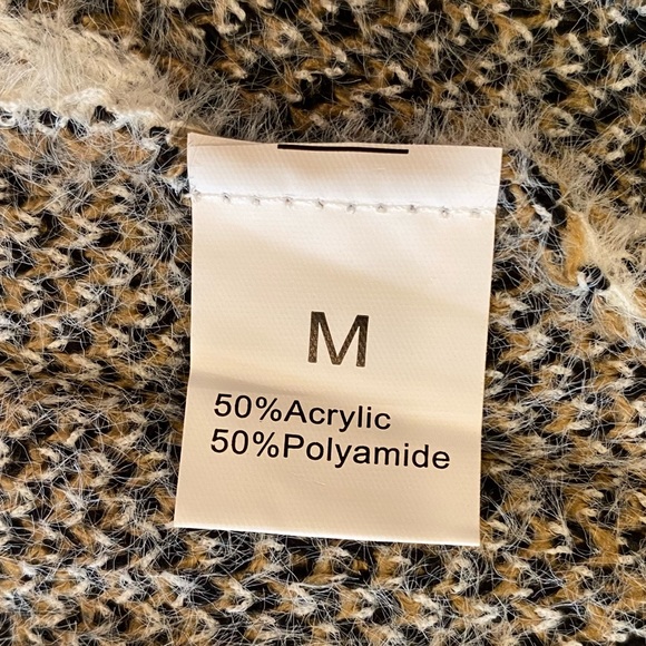 Cozy Leopard Batwing Sleeve Cardigan Fuzzy Soft & Oversized Brand New - Picture 9 of 9